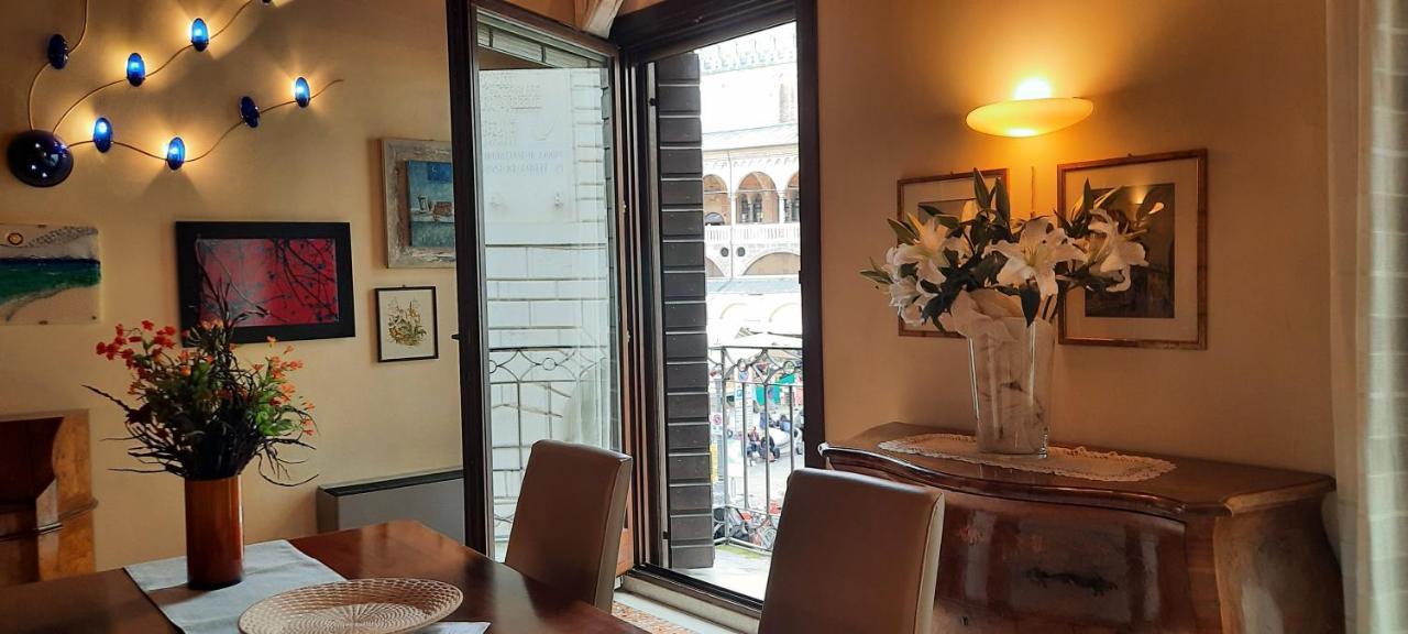 Padovaresidence Apartments - Vista Piazza Delle Erbe E Palazzo Della Ragione Luaran gambar