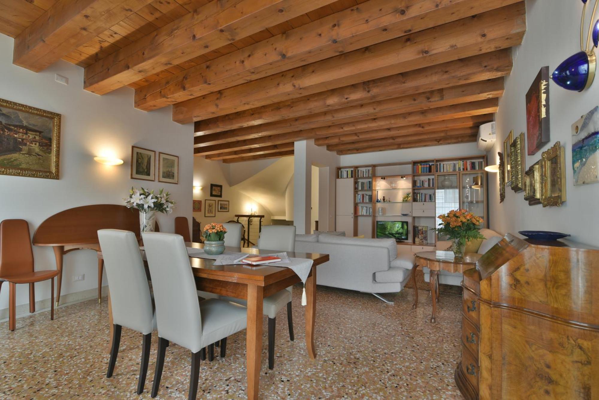 Padovaresidence Apartments - Vista Piazza Delle Erbe E Palazzo Della Ragione Luaran gambar