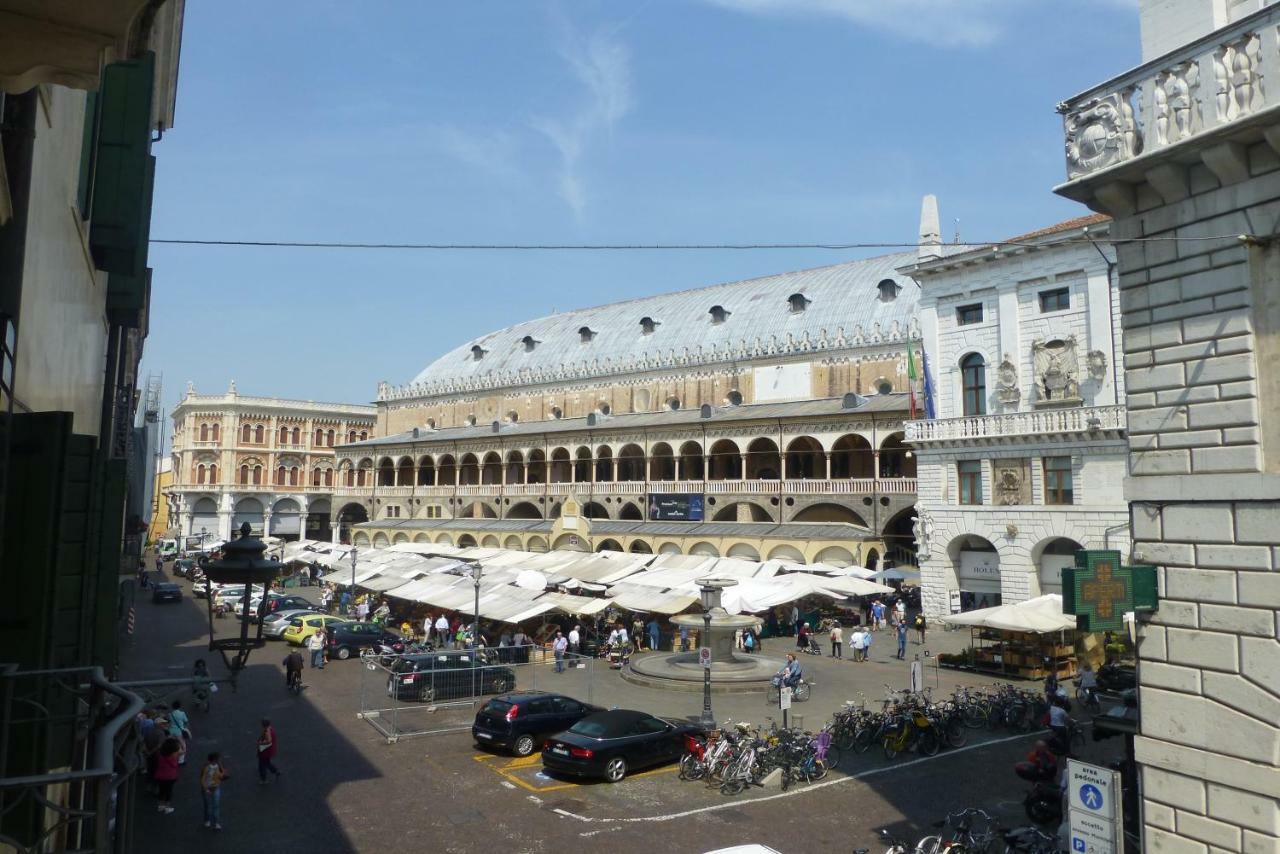 Padovaresidence Apartments - Vista Piazza Delle Erbe E Palazzo Della Ragione Luaran gambar
